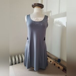 Athletic dress gray size L